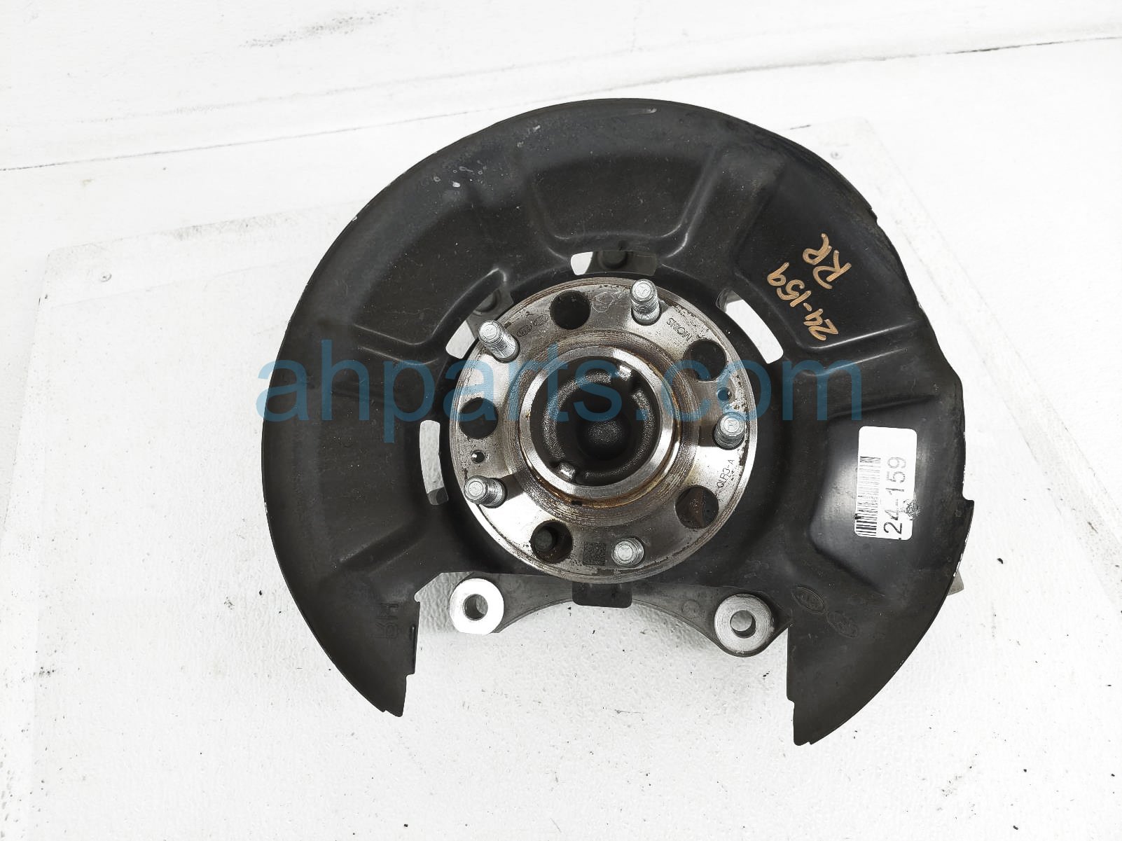 $115 Hyundai RR/RH SPINDLE KNUCKLE HUB