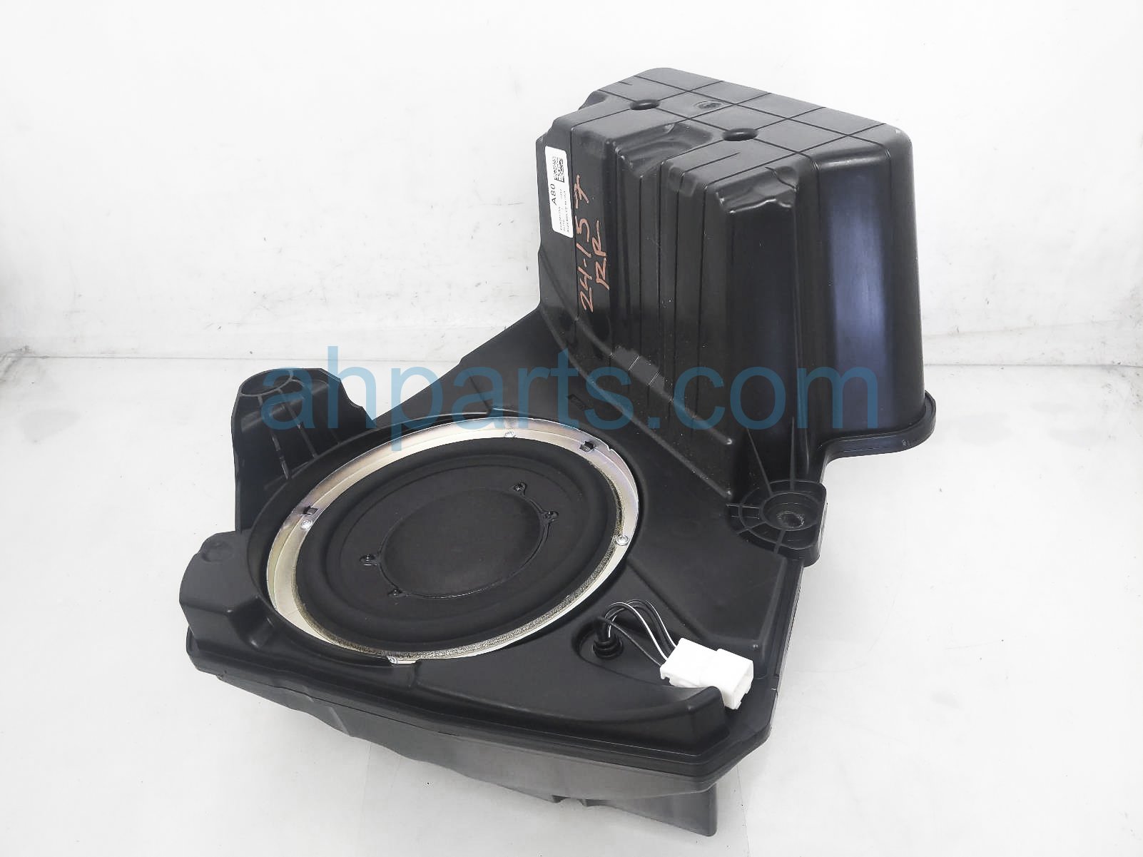 $100 Honda REAR SUBWOOFER SPEAKER UNIT - EX-L