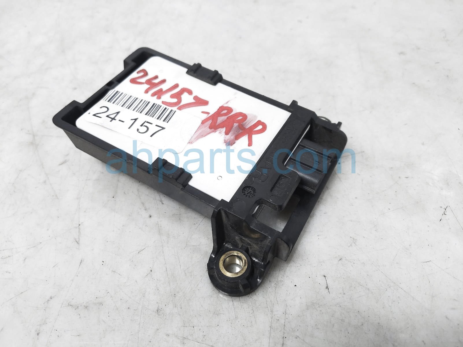 $100 Honda RR/RH BSI RADAR UNIT ASSY