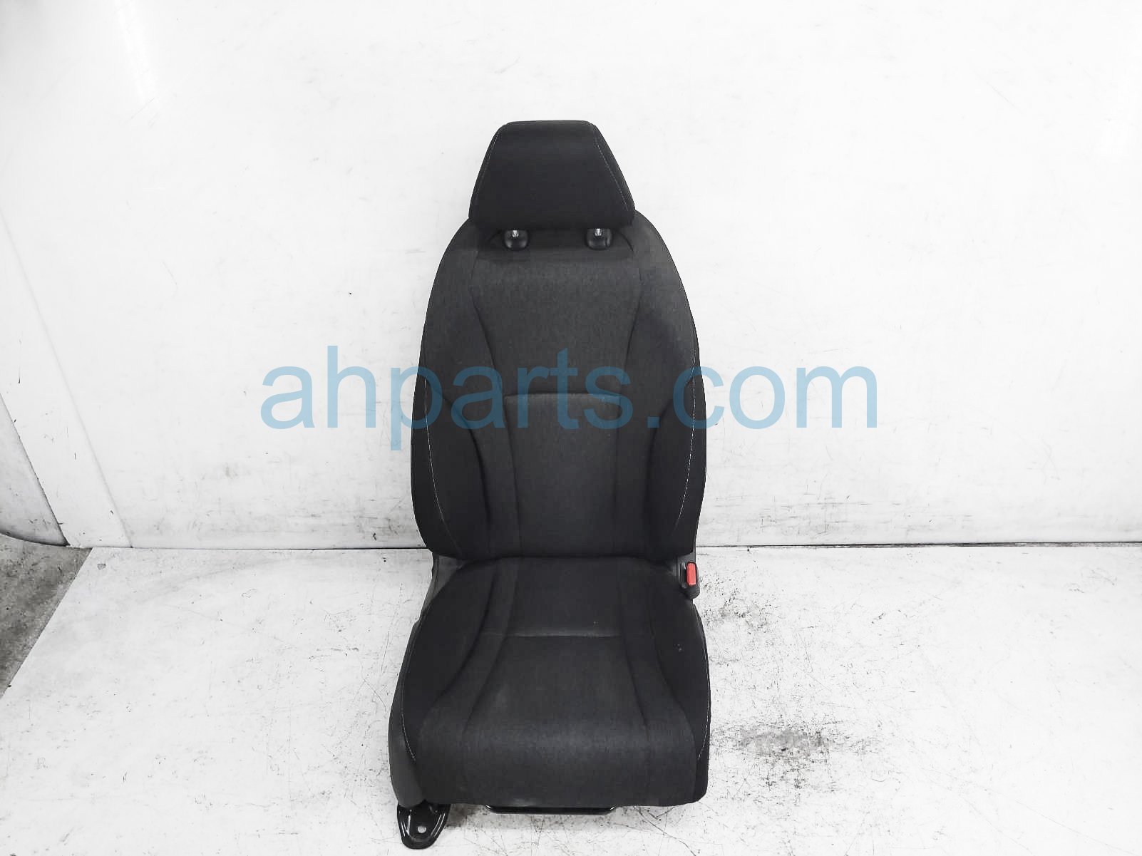 $300 Honda FR/RH SEAT - BLK CLOTH - W/O AIRBAG*