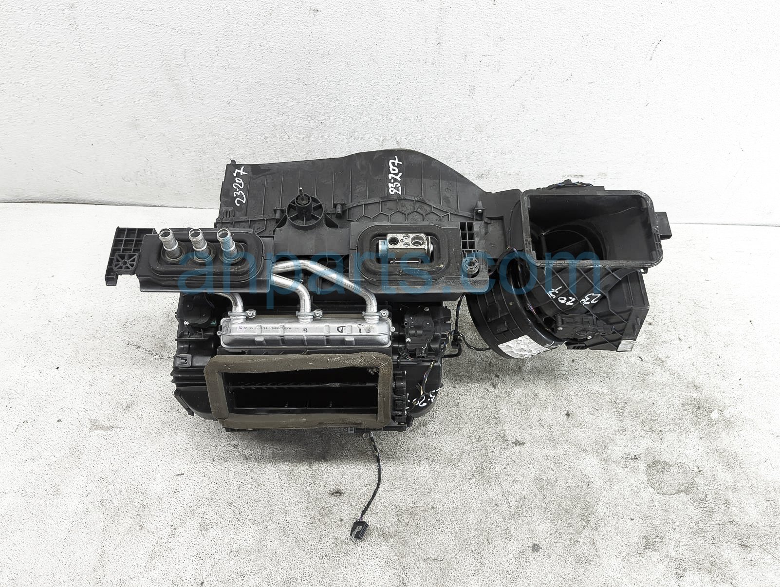 $150 BMW A/C HVAC HEATER CORE UNIT