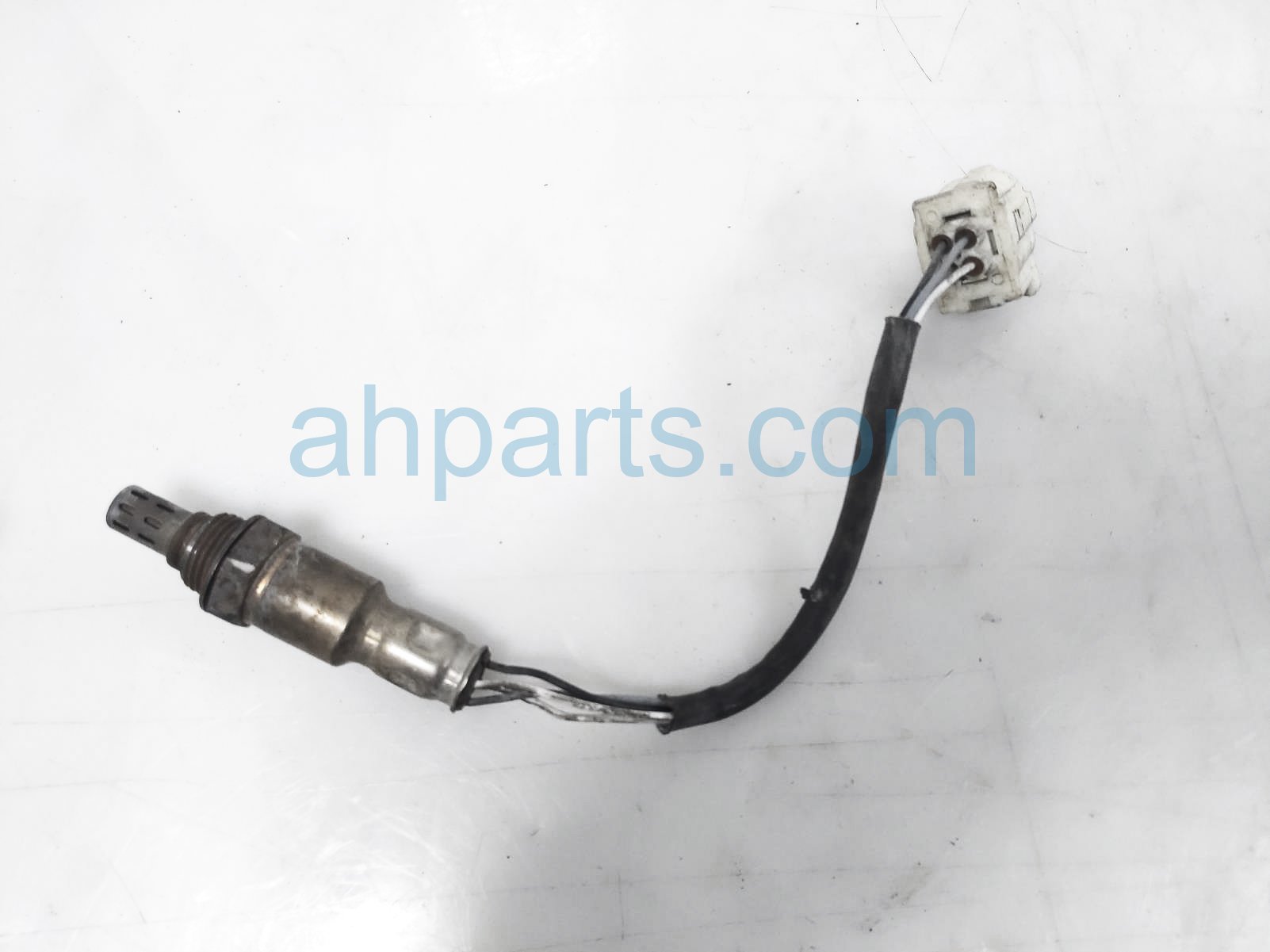 $30 Jeep RH MANIFOLD OXYGEN SENSOR - 3.6L