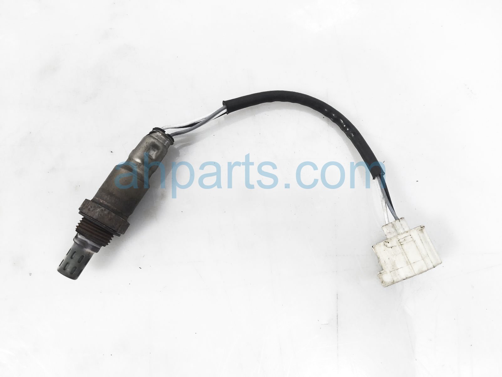 $30 Jeep LH MANIFOLD OXYGEN SENSOR - 3.6L