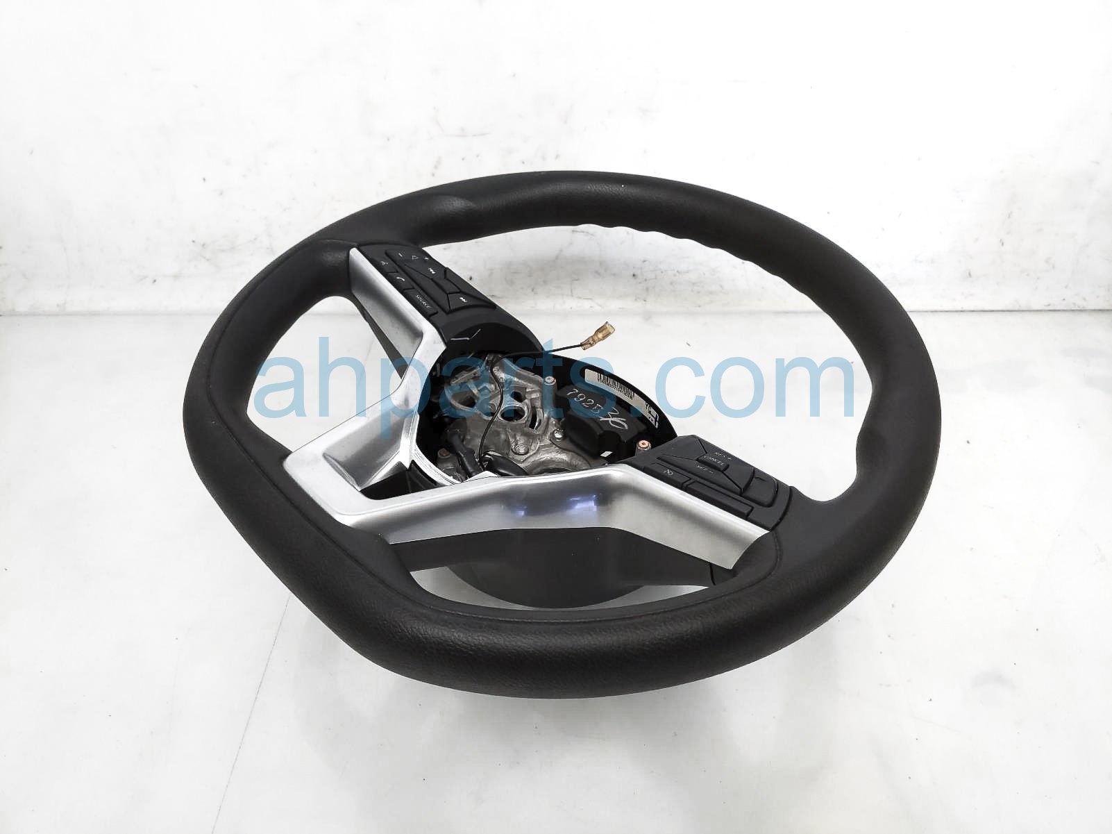 $100 Nissan STEERING WHEEL - BLACK S