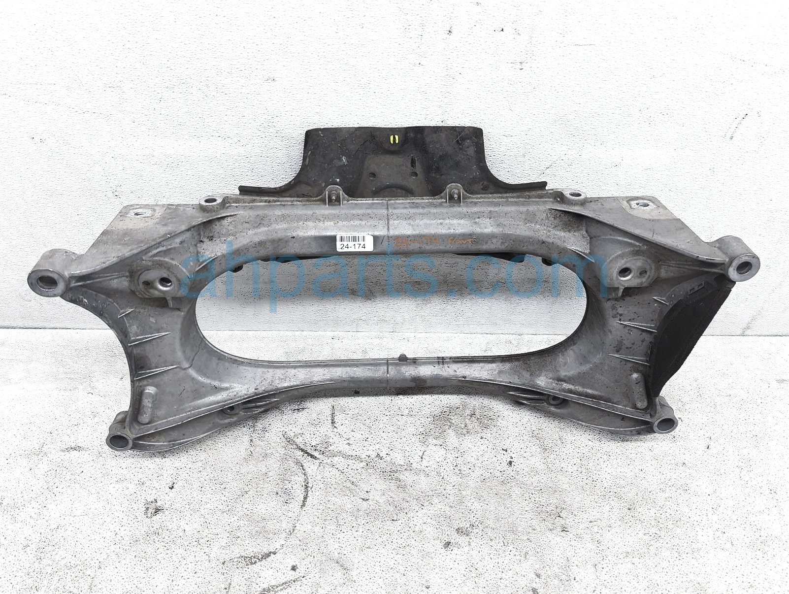 $225 Lexus FRONT ENGINE SUB FRAME / CRADLE