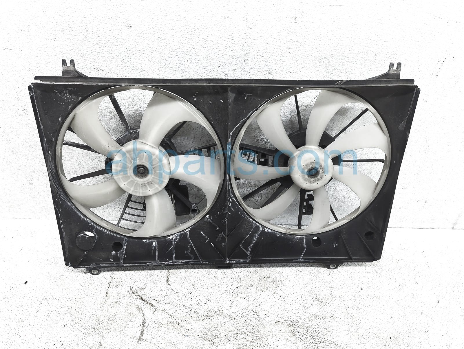 $250 Lexus RADIATOR FAN ASSEMBLY