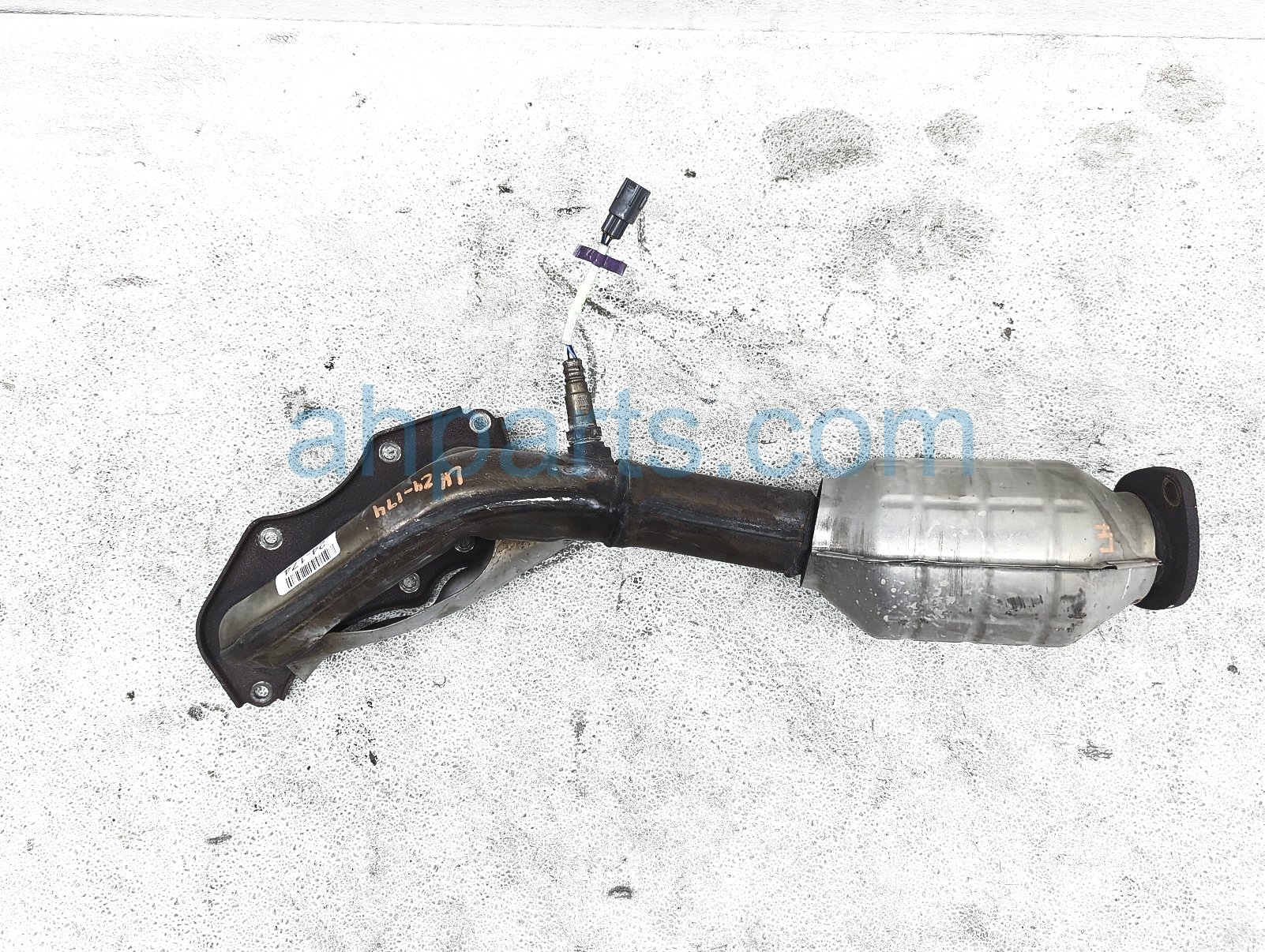 $299 Lexus LH EXHAUST MANIFOLD