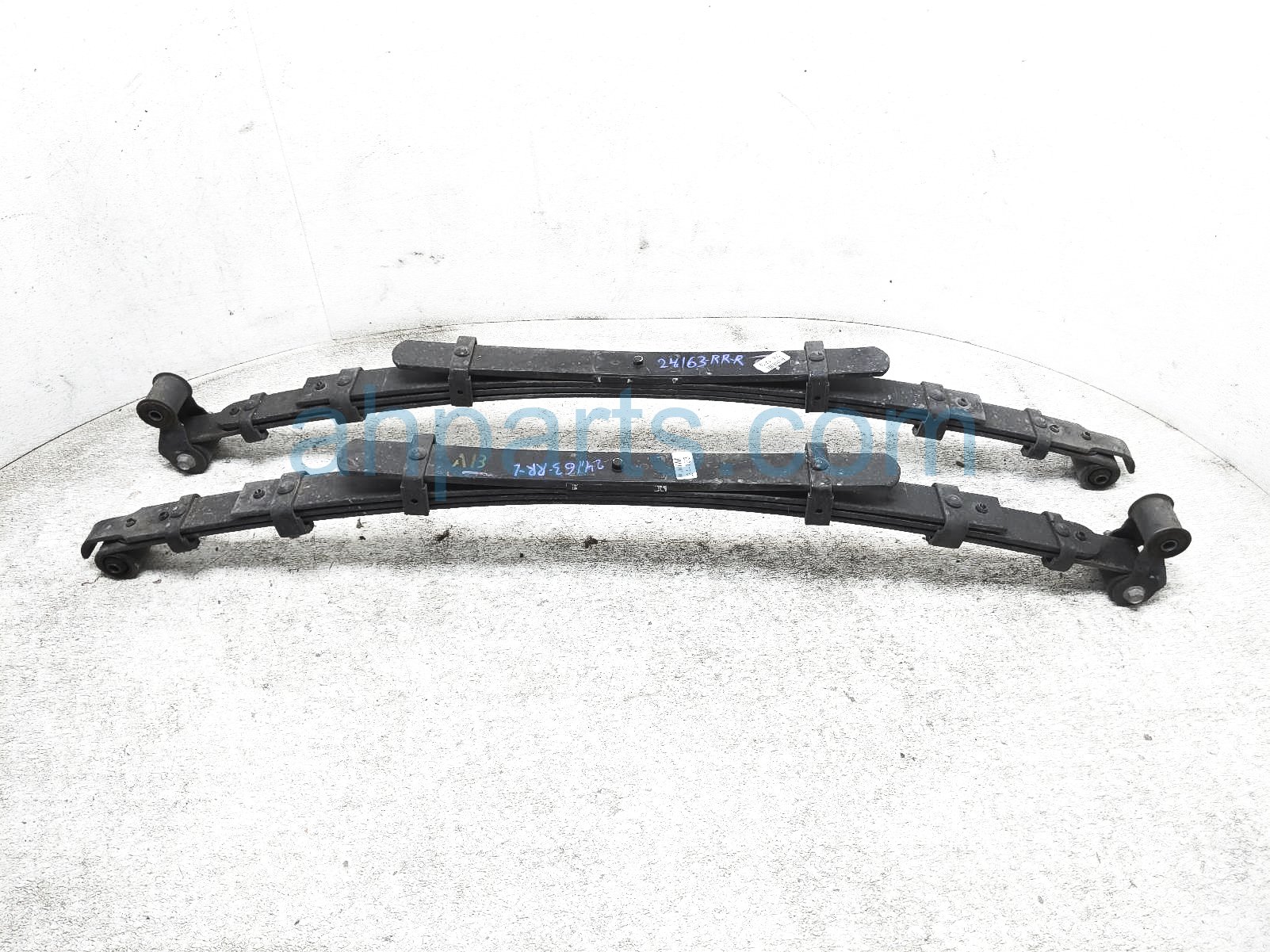 $399 Toyota RH & LH LEAF SPRINGS -PAIR-4X2 CC V6