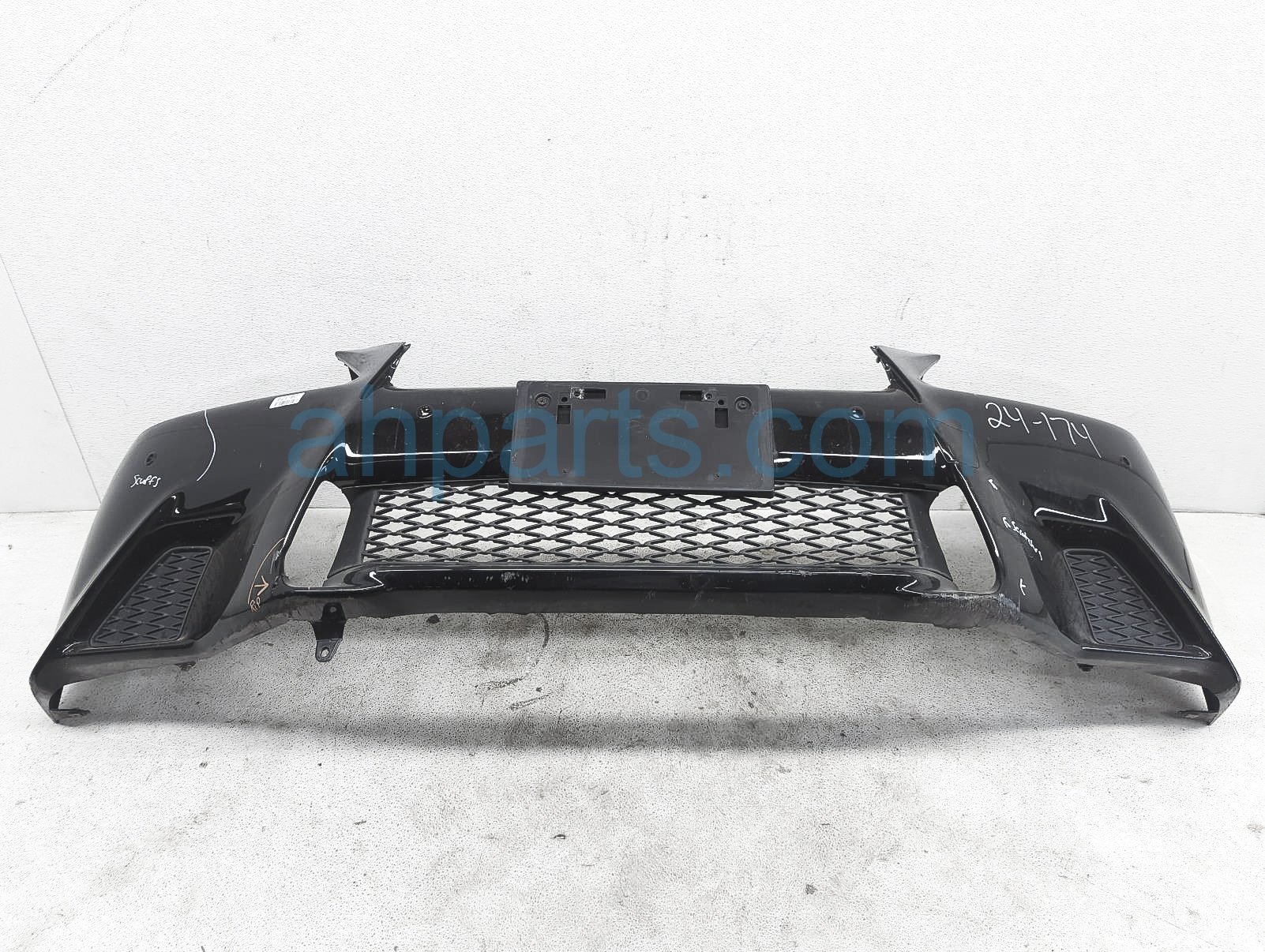 $300 Lexus FRONT COVER W/LOWER GRILLES - BLK *