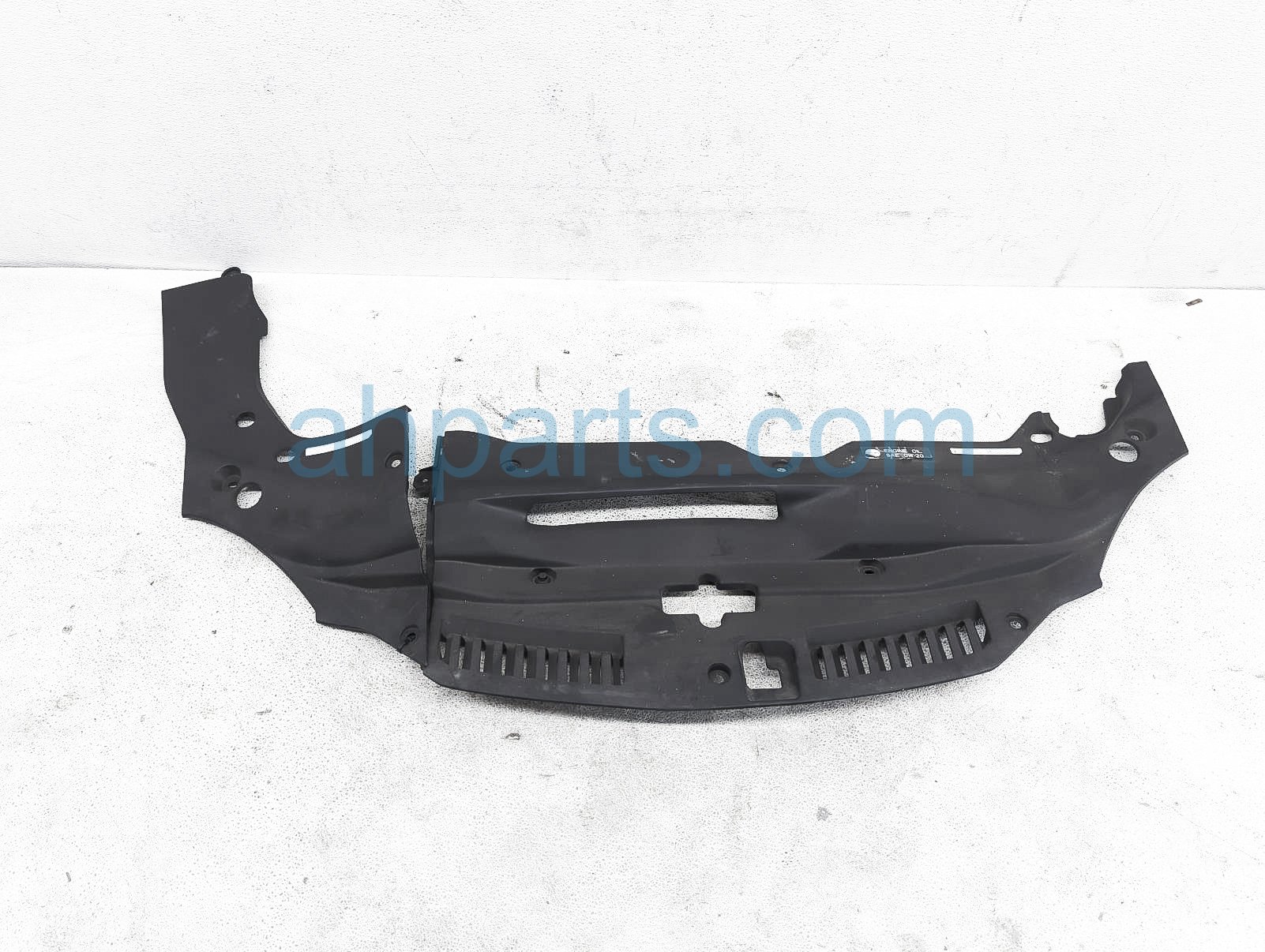 $99 Lexus UPPER GRILLE ENGINE SIGHT SHIELD