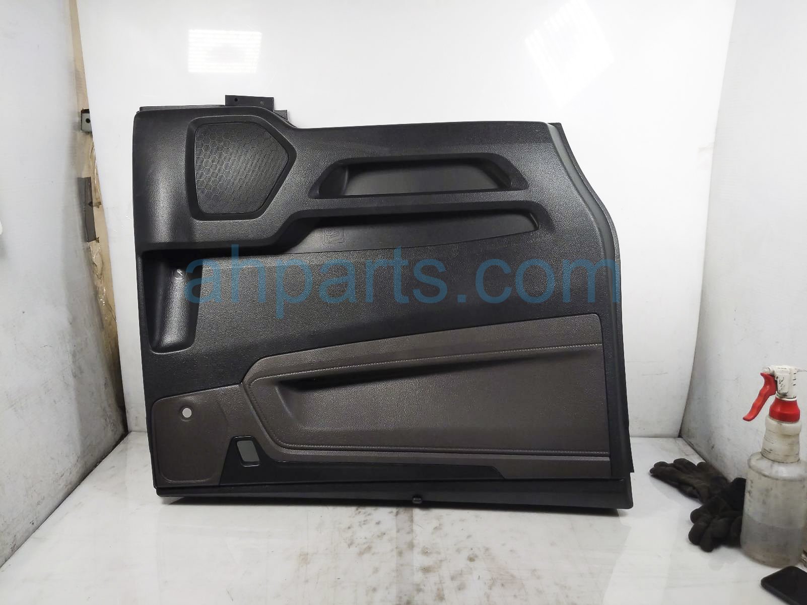 $99 Honda RR/LH DOOR TRIM PANEL - BROWN