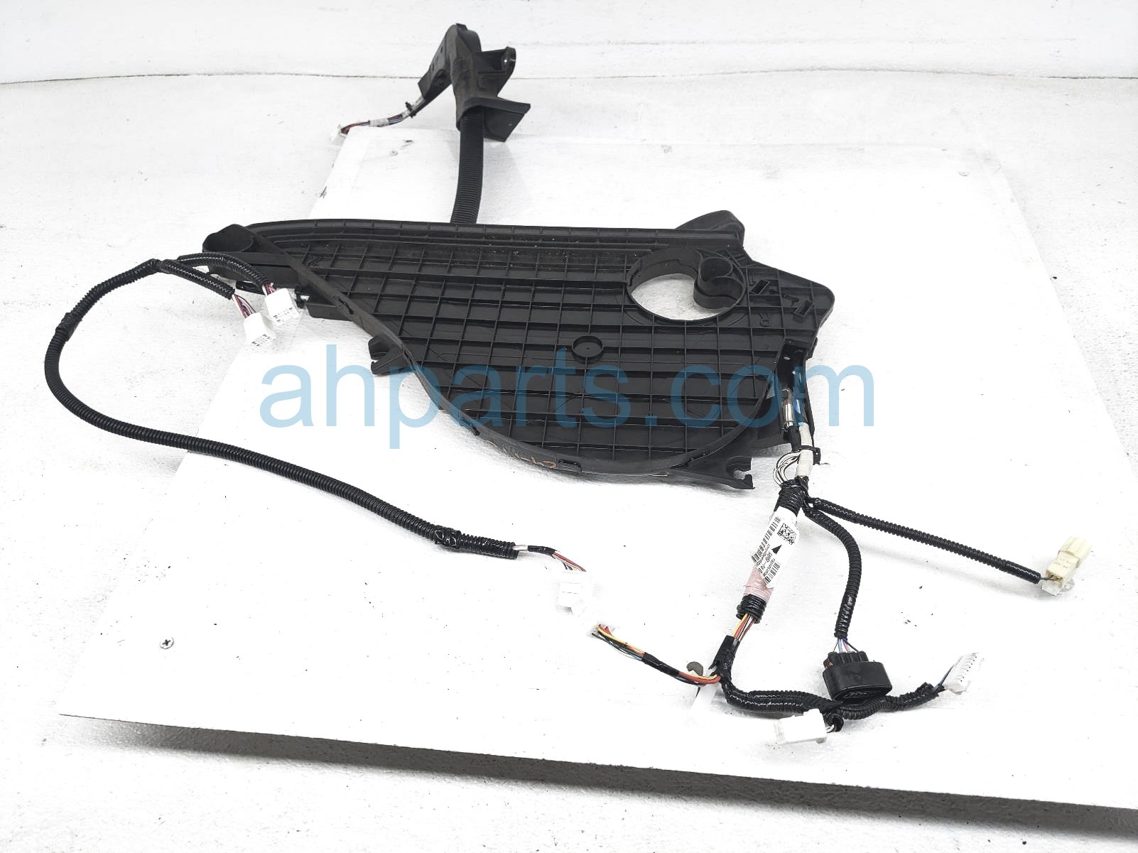 $120 Toyota RR/RH DOOR WIRE HARNESS - LE