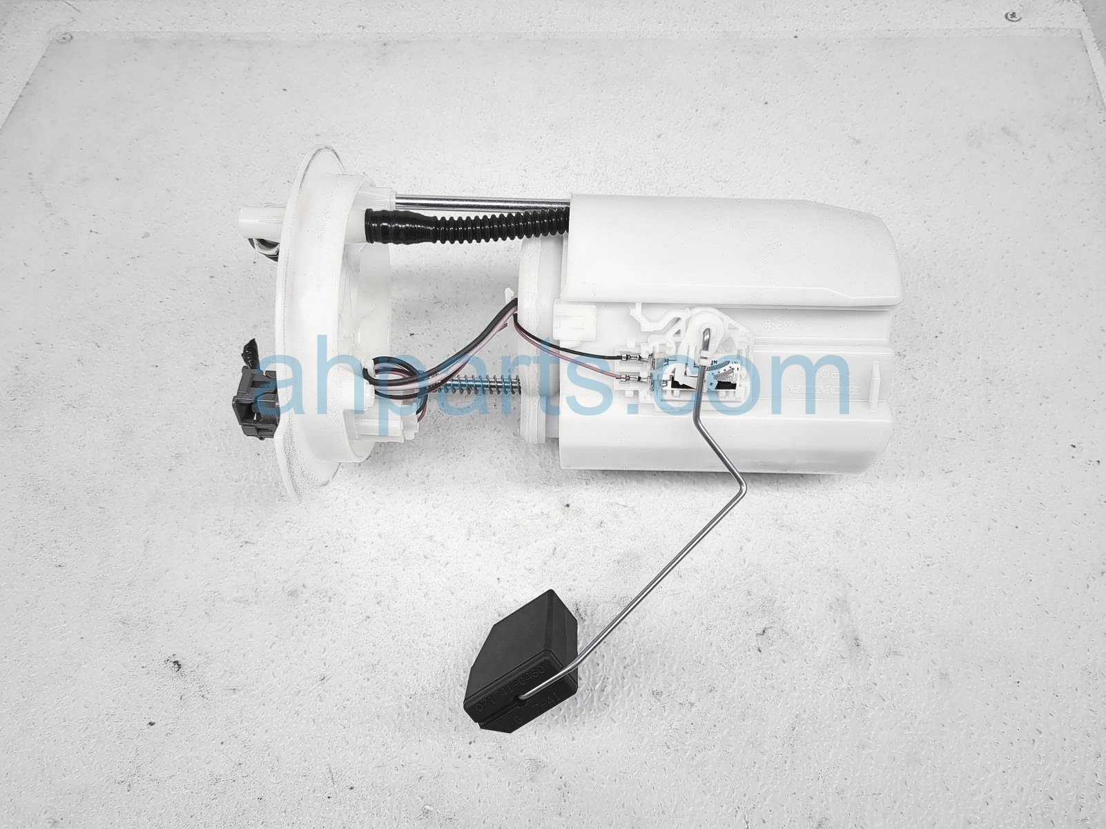 $100 Honda GAS / FUEL PUMP (TANK MOUNTED)