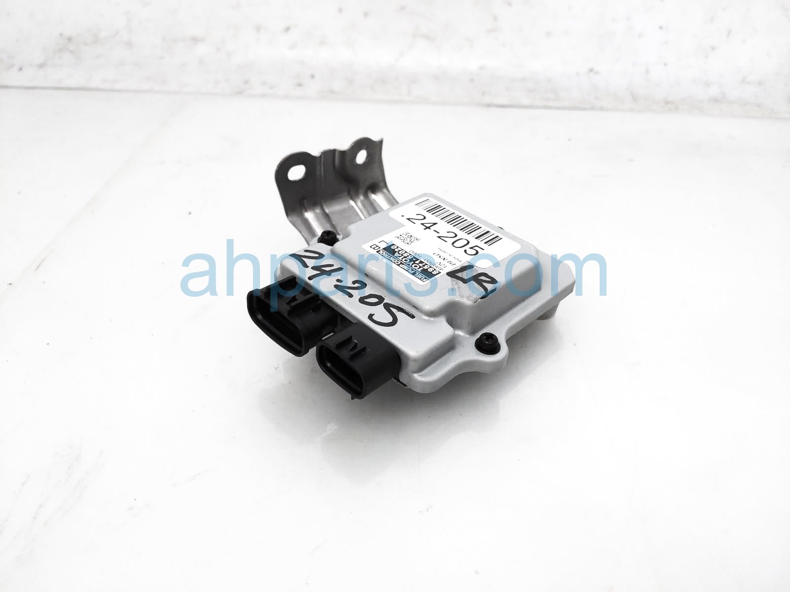 $39 Lexus FUEL PUMP CONTROL MODULE UNIT