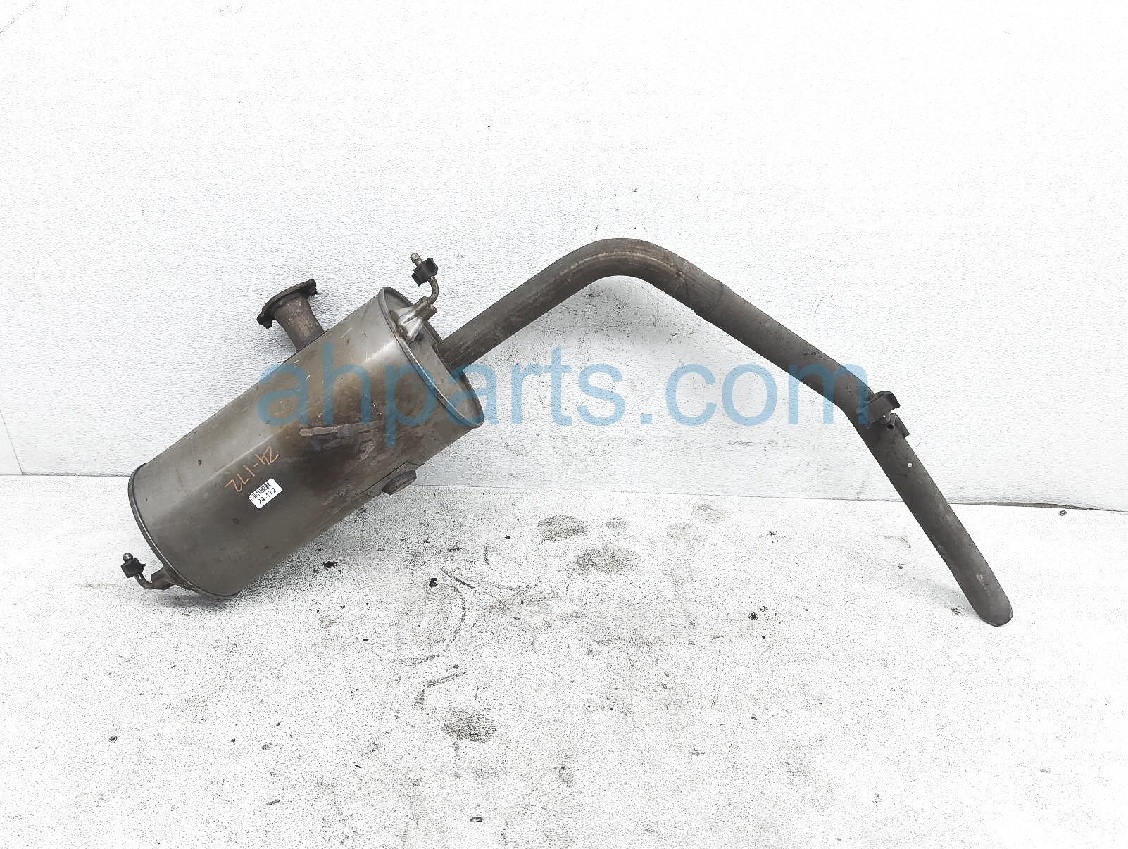 $99 Toyota EXHAUST MUFFLER & TAIL PIPE ASSY