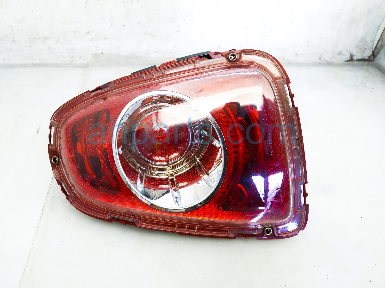 $60 BMW RH SIDE TAIL LAMP / LIGHT