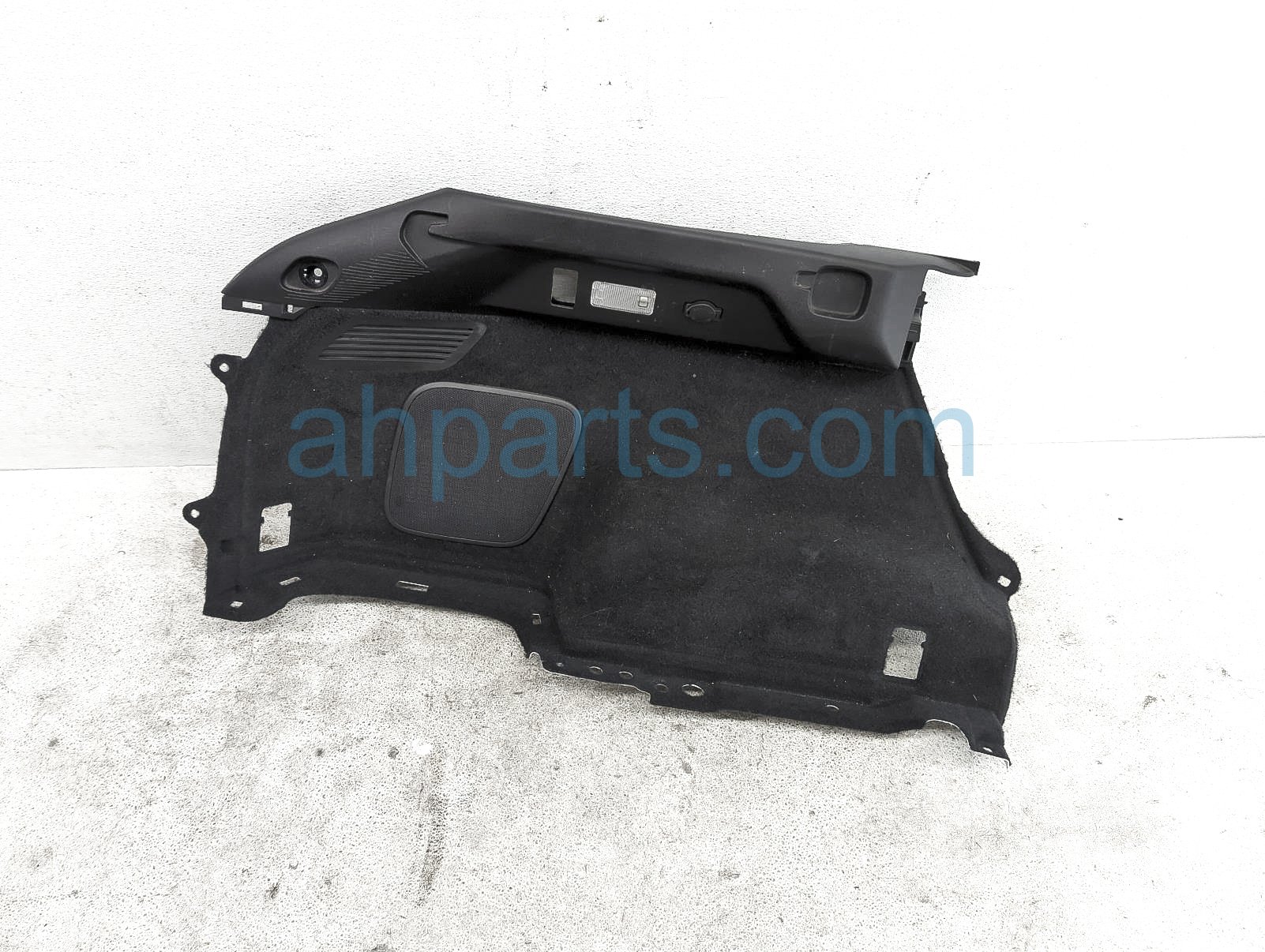 $175 Lexus LH INSIDE QUARTER TRIM PANEL - BLACK