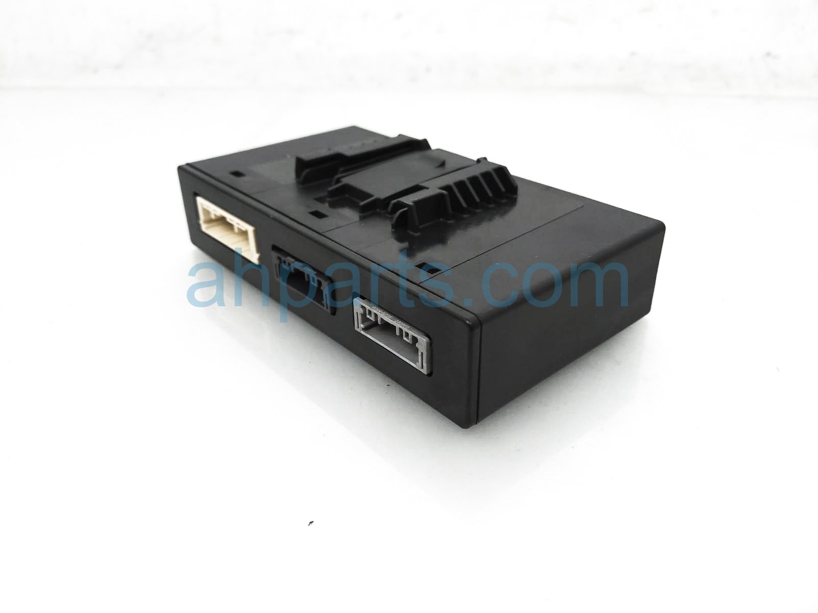 $125 Honda GATEWAY CONTROL MODULE UNIT - LX