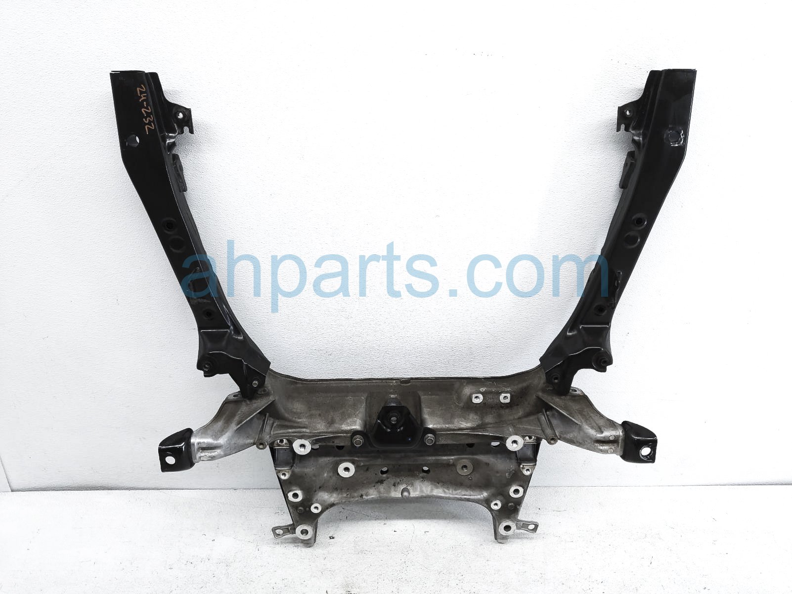 $545 Honda FRONT ENGINE SUB FRAME / CRADLE