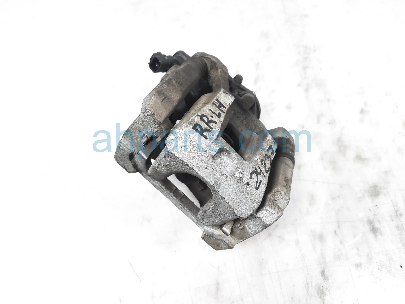 $125 Toyota RR/LH BRAKE CALIPER