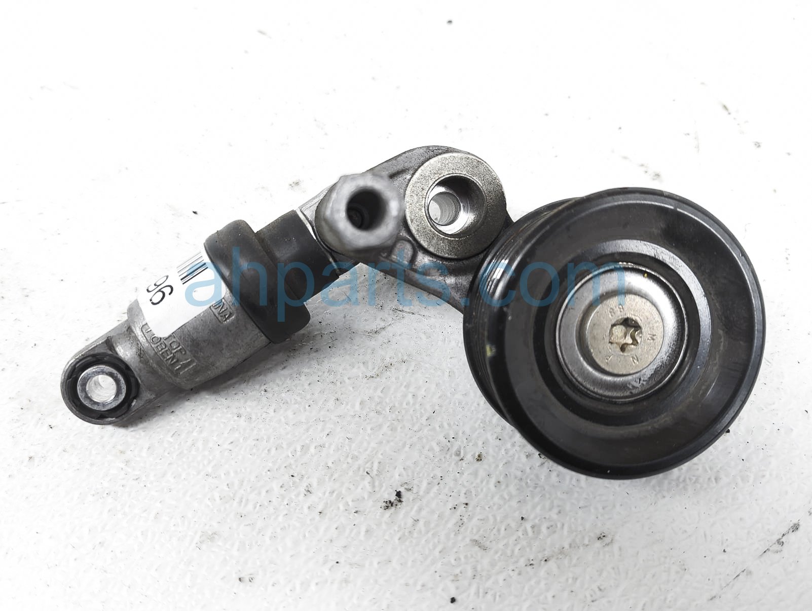 $35 Honda ENGINE AUTO BELT TENSIONER ASSY