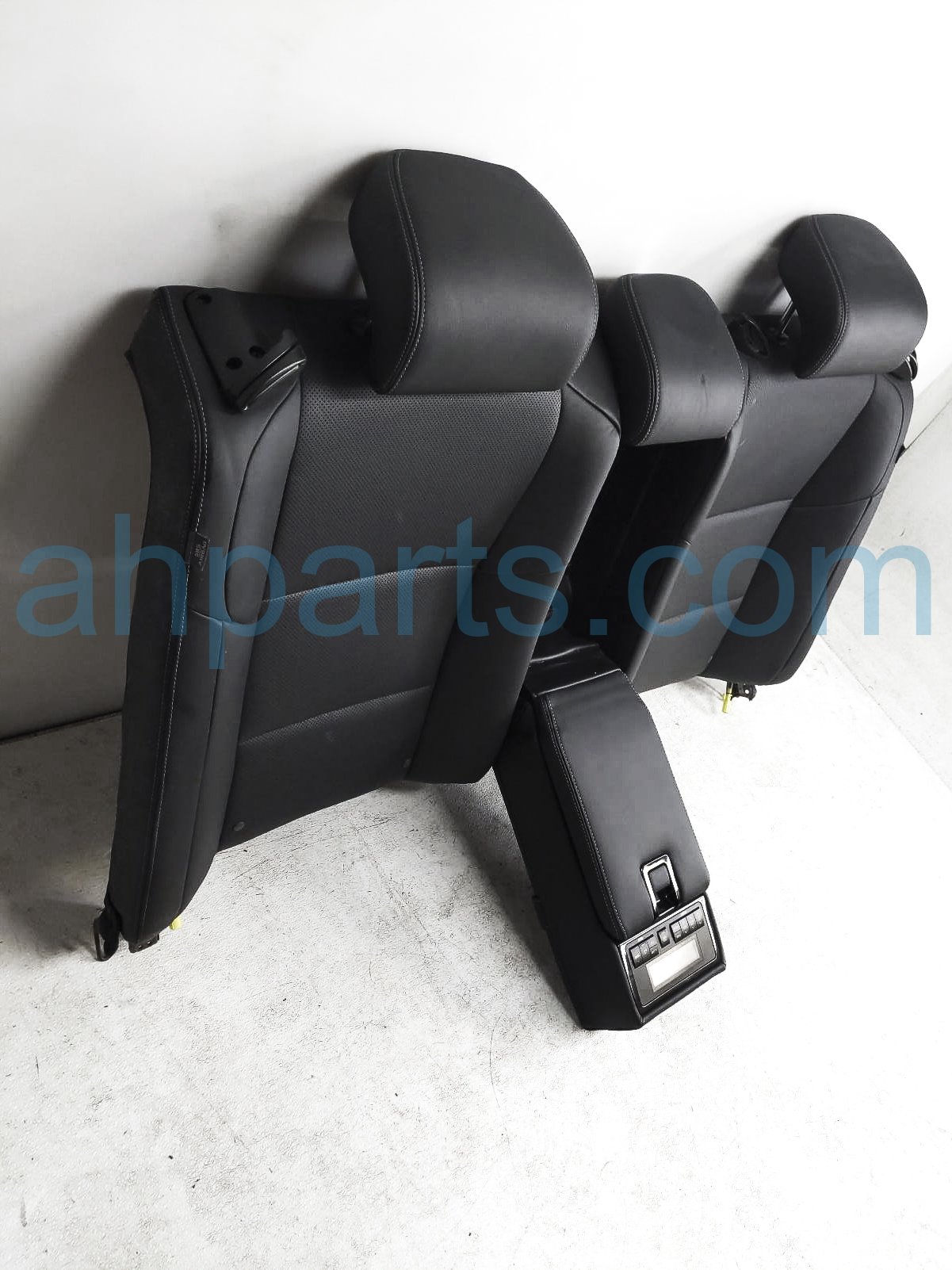 $200 Lexus REAR UPPER SEAT CUSHION - BLACK **