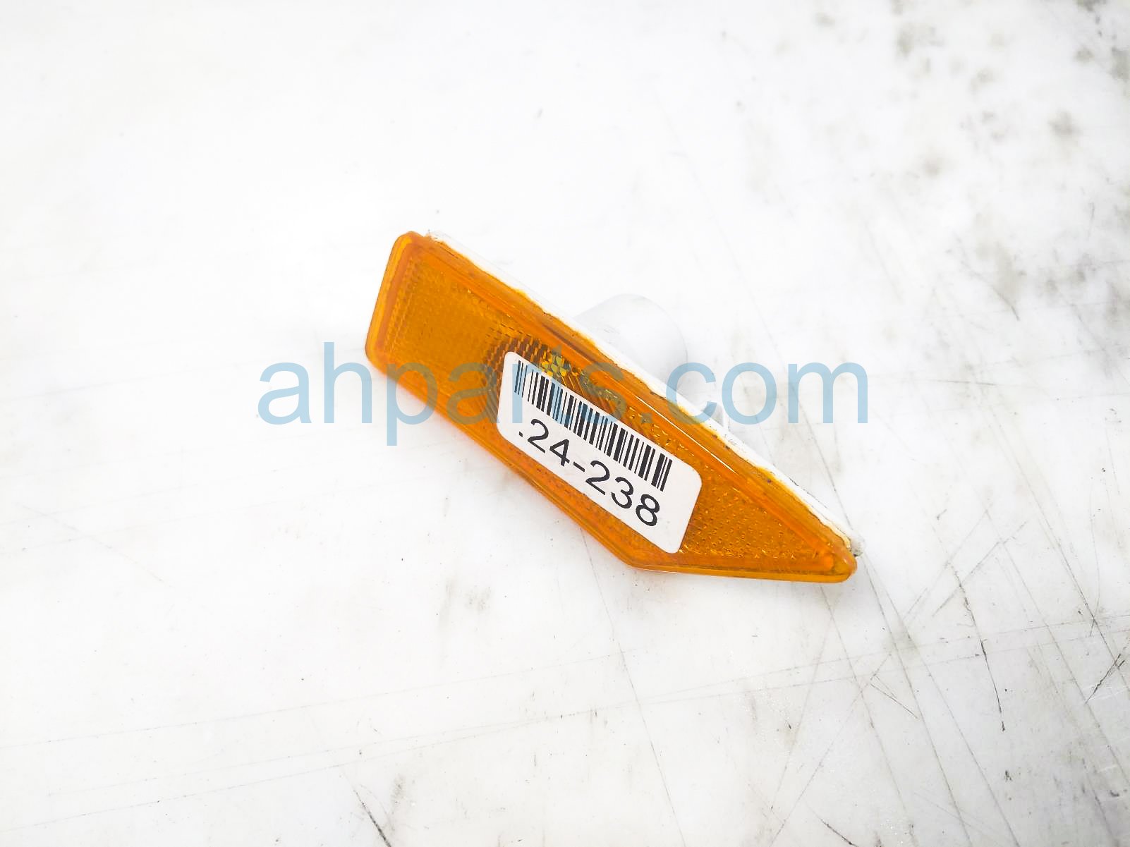 $25 Ford FR/RH SIDE MARKER - AMBER