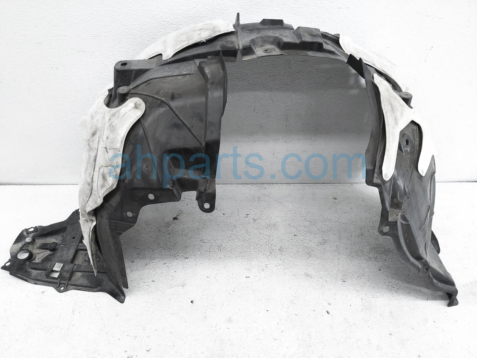 $49 Nissan FR/RH INNER FENDER LINER