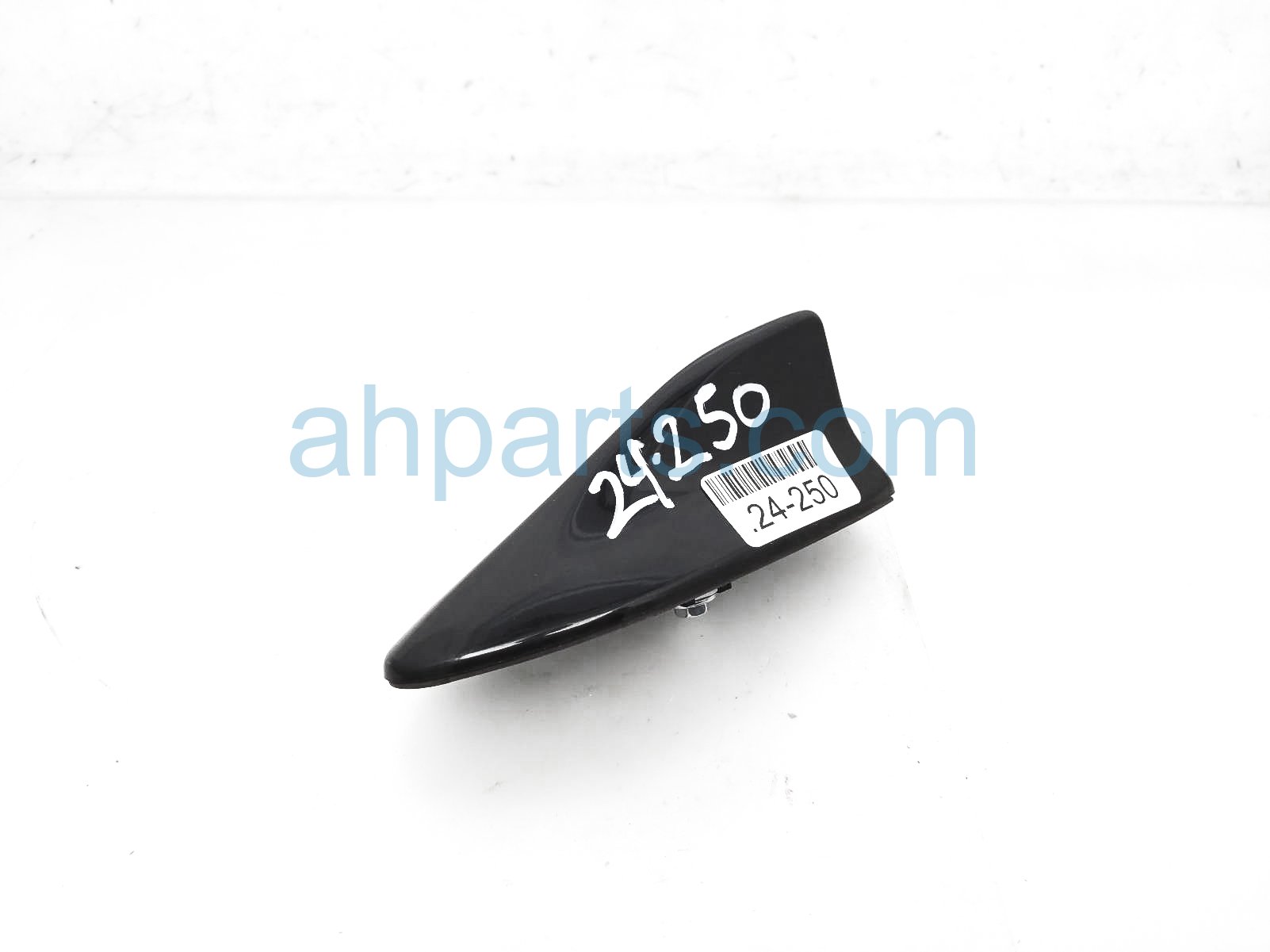 $99 Toyota ROOF ANTENNA ASSY - BLACK