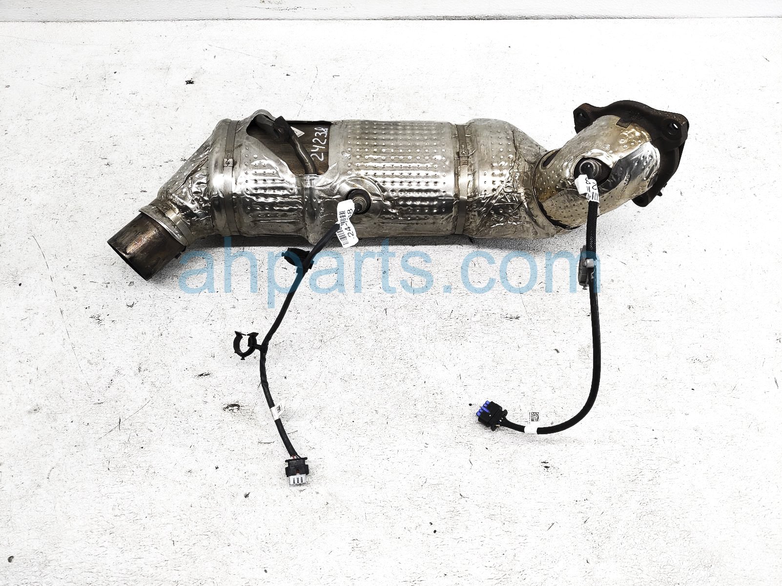 $599 Ford EXHAUST CONVERTER W/ O2 SENSORS