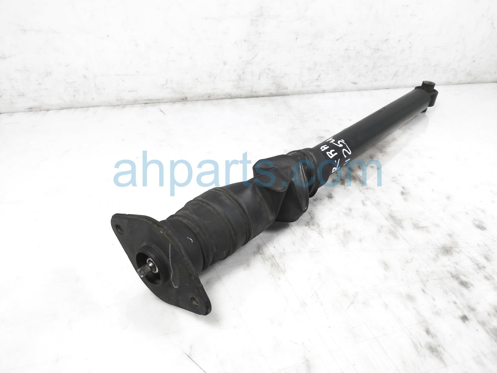 $75 Nissan RR/RH STRUT / SHOCK ABSORBER