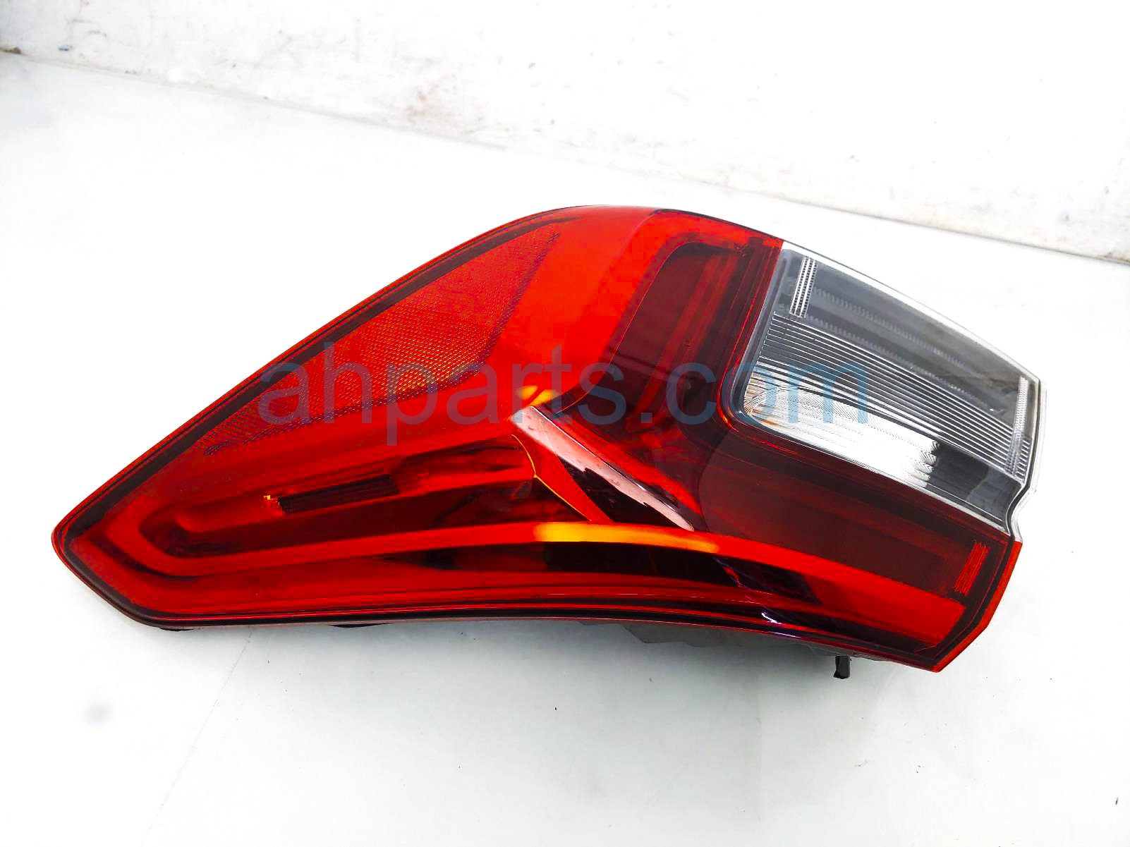 Honda RH TAIL LAMP (ON BODY)