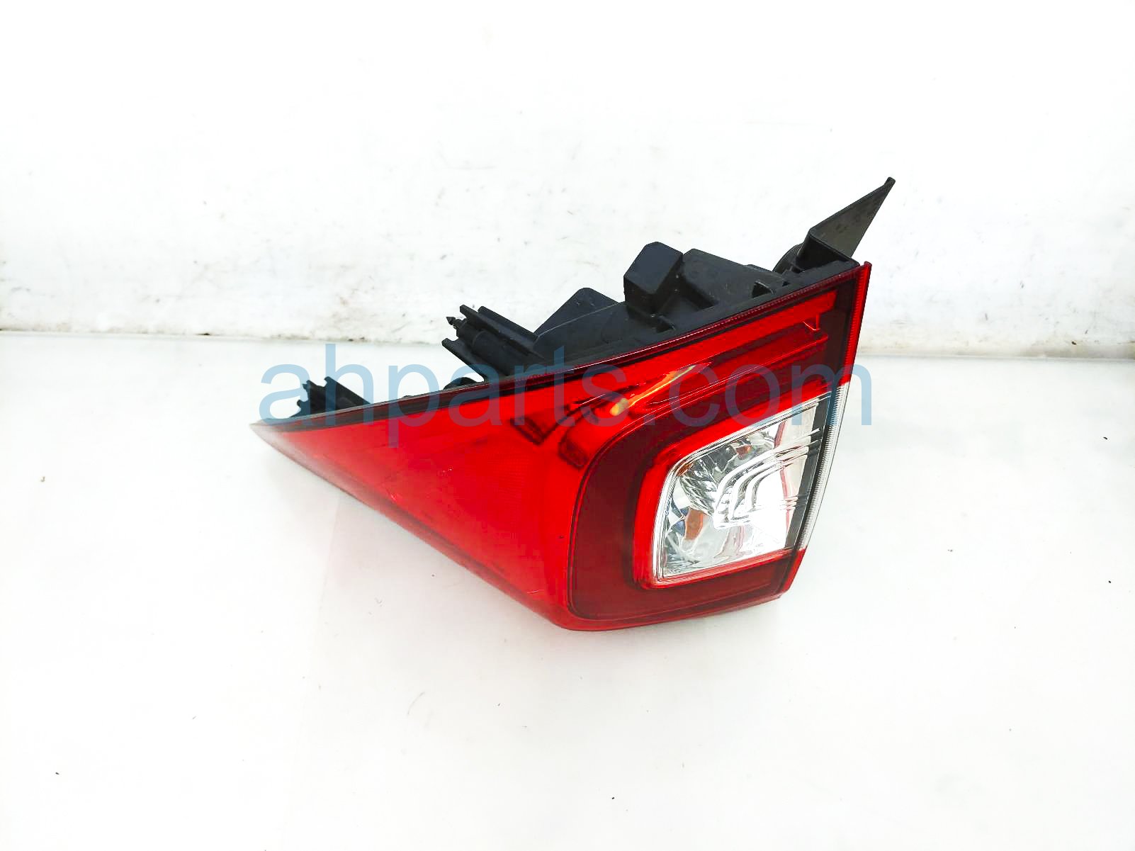 $195 Honda RH TAIL LAMP (ON BODY)