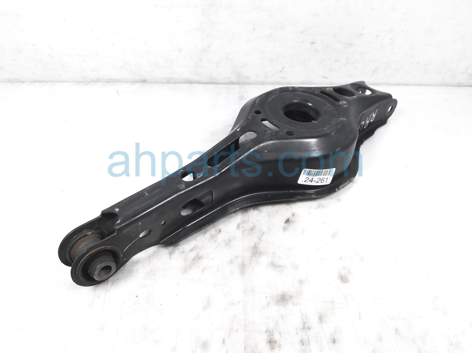 $39 Toyota RR/LH SEAT SPRING CONTROL ARM