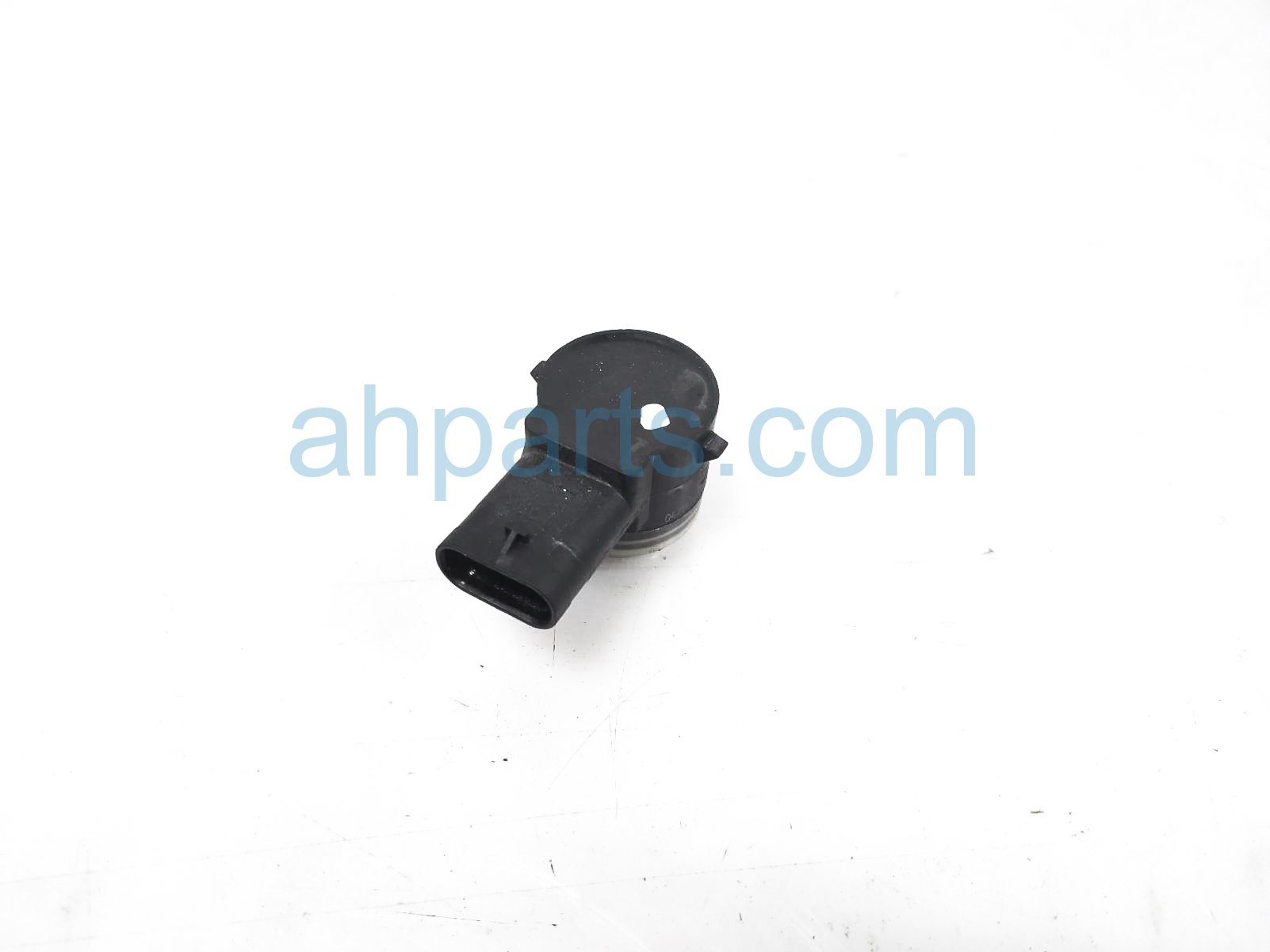 $35 Porsche SINGLE PARKING AID SENSOR - WHITE