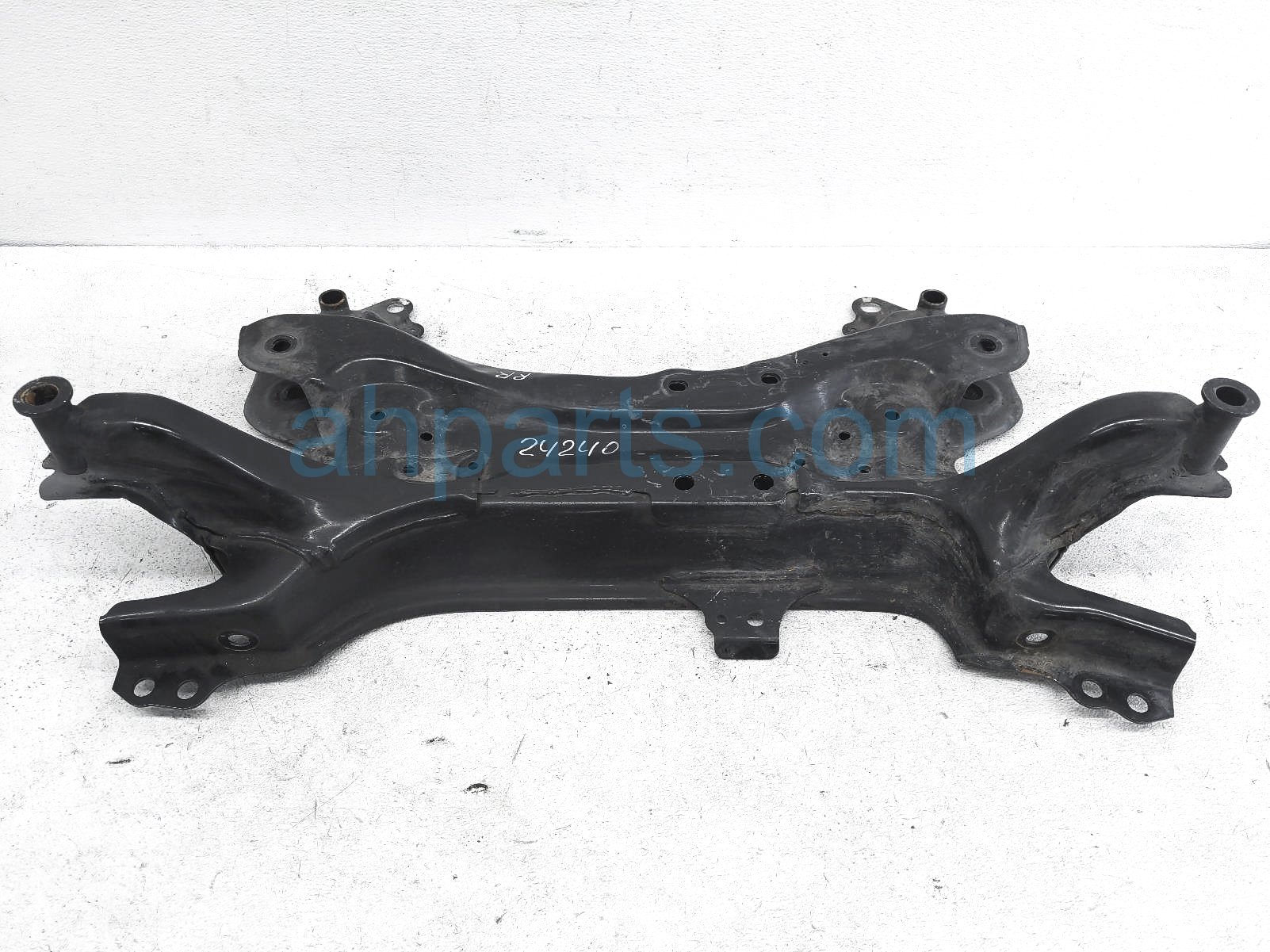 $95 Toyota FRONT REARWARD SUBFRAME / CRADLE