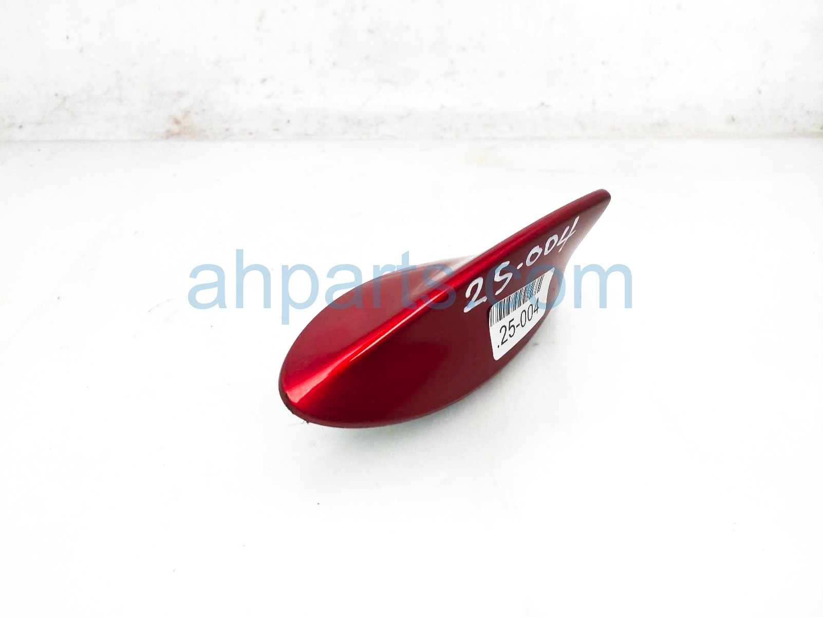 $75 Lexus ANTENNA - ROOF MTD - RED