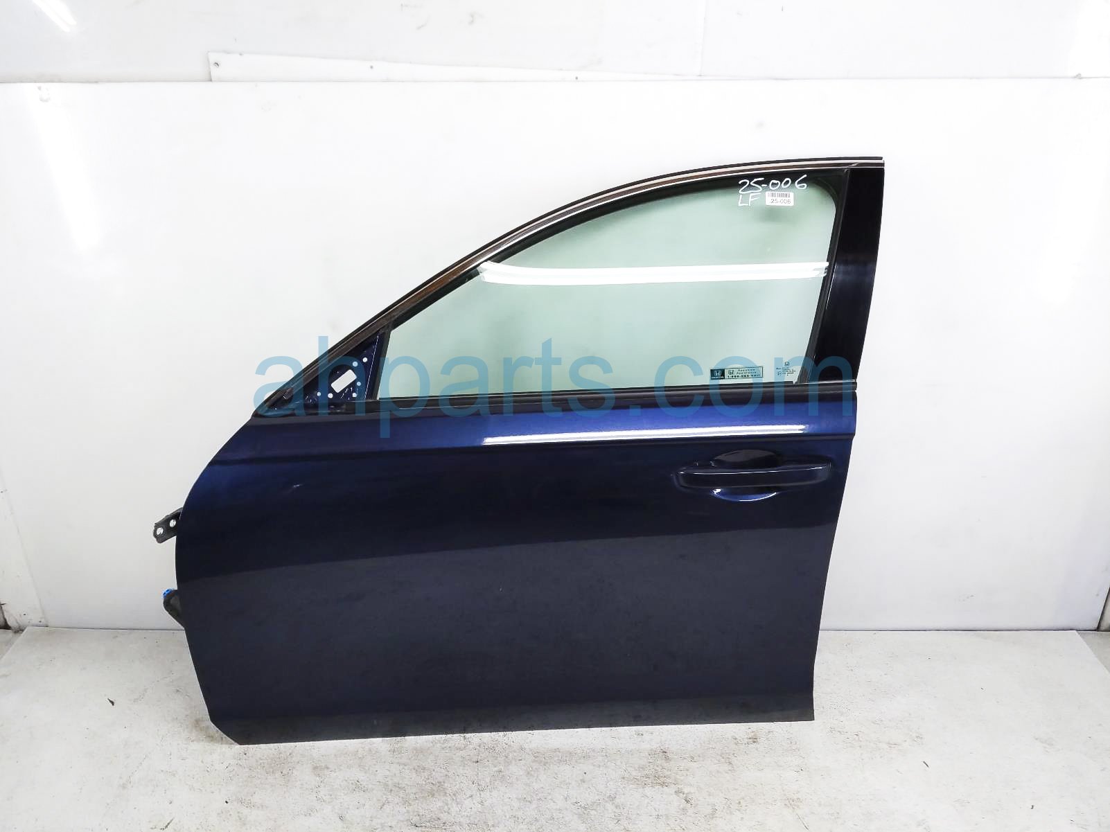 $1150 Honda FR/LH DOOR - BLUE - NO MIRROR/TRIM