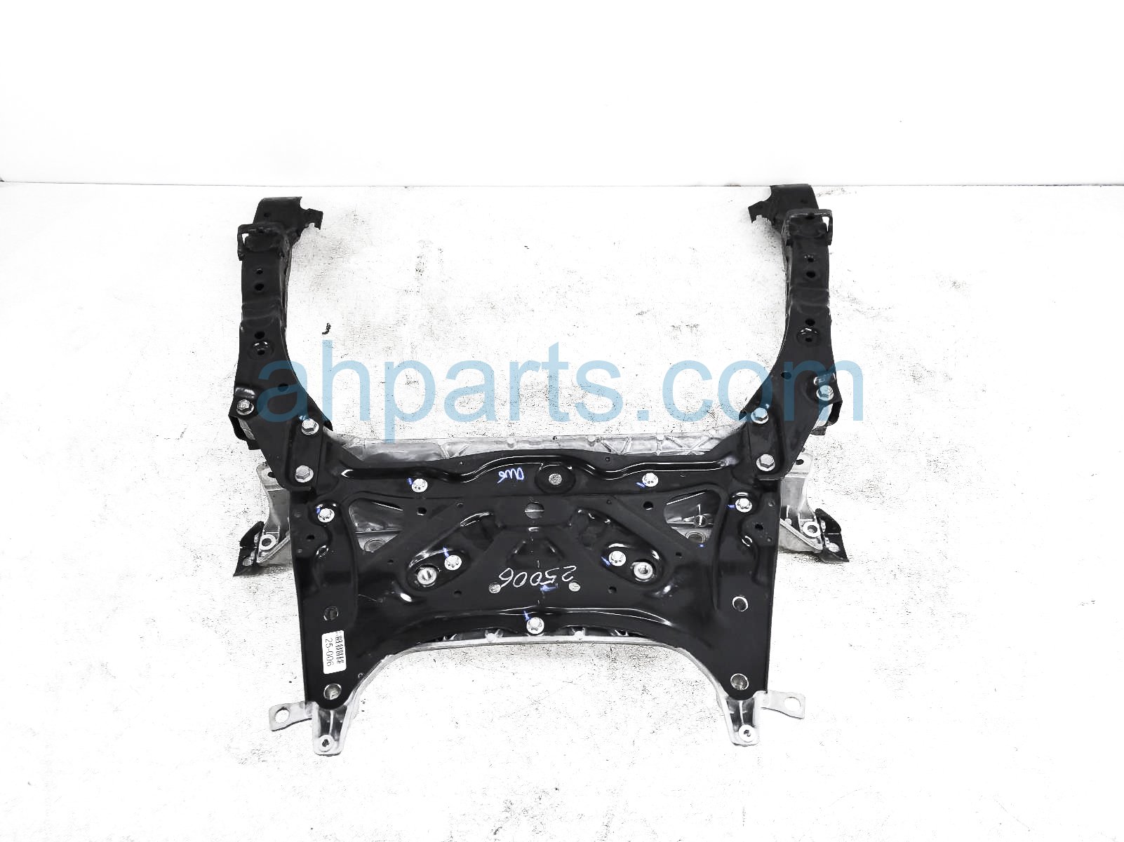 $525 Honda FRONT ENGINE SUB FRAME / CRADLE *