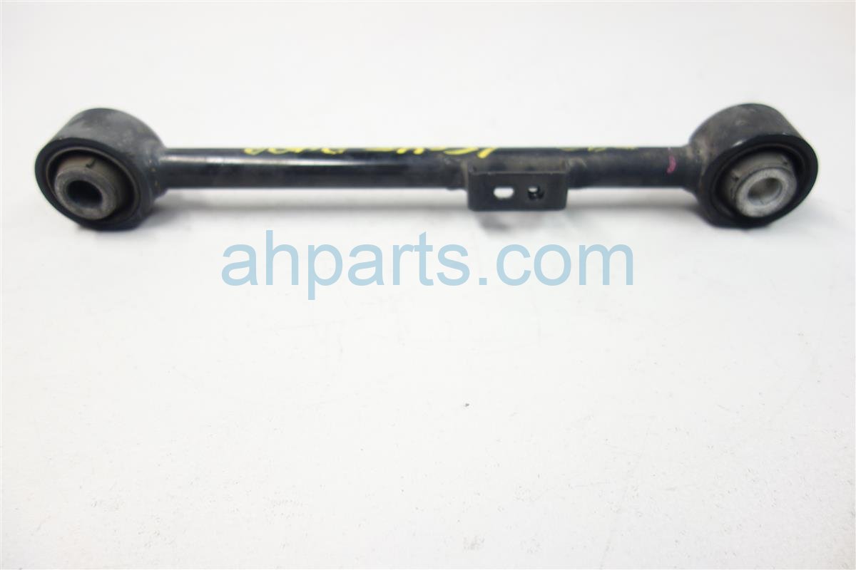 $17 Honda REAR LOWER ARM A 52345-SHJ-A01