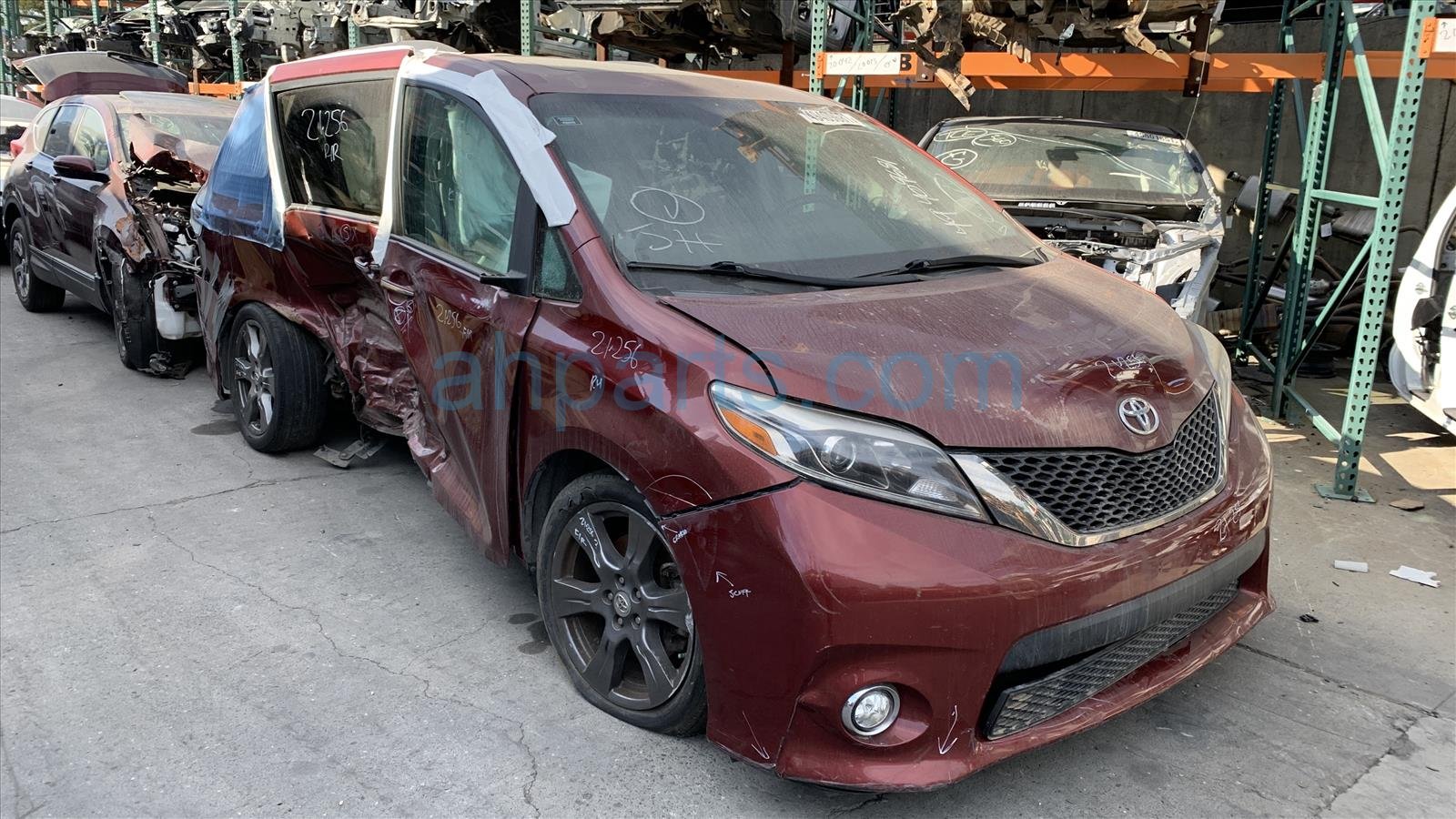 2017 Toyota Sienna Replacement Parts