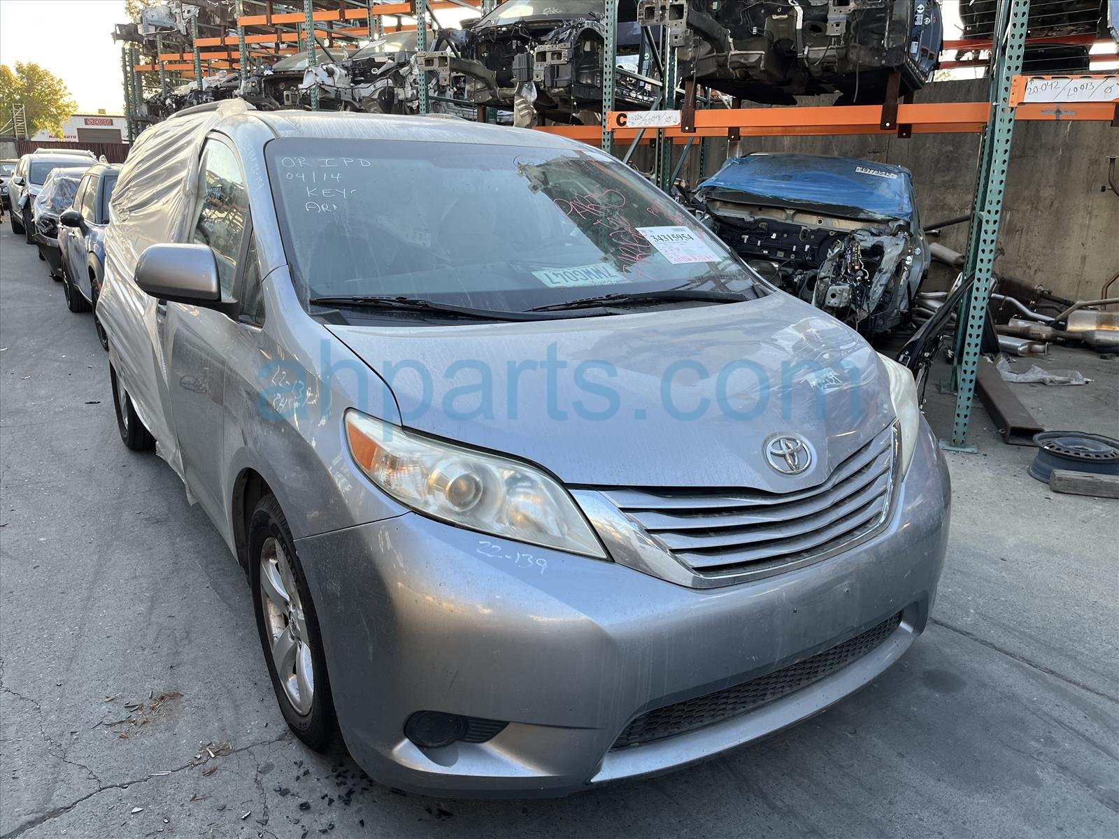 2017 Toyota Sienna Replacement Parts